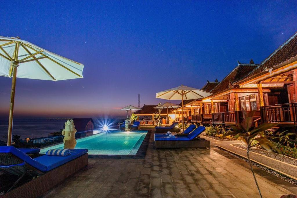 Ocean Paradise Cottage レンボンガン島 エクステリア 写真